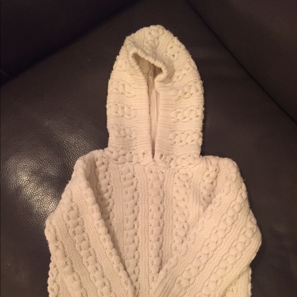 Vintage! Hand knit Irish fisherman baby sweater